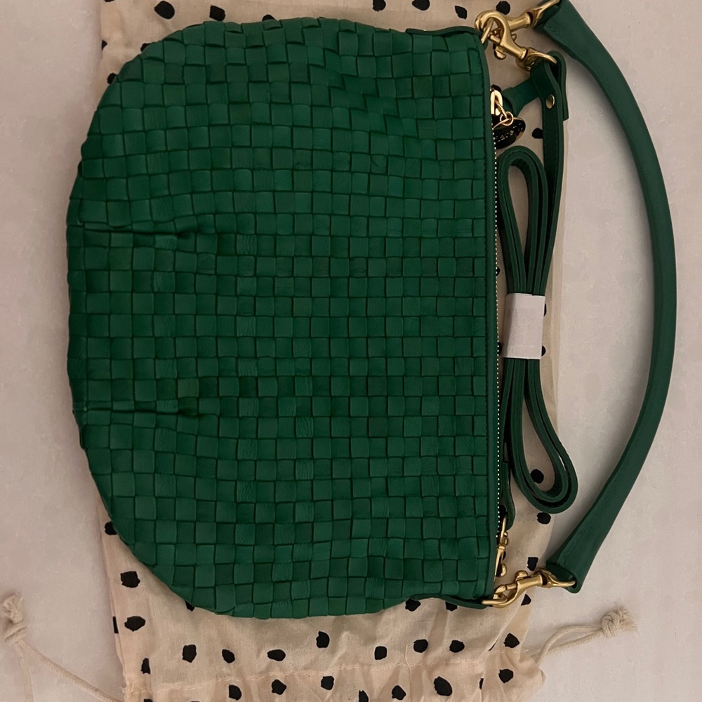 BRAND NEW, NEVER USED :: Clare V Petit Moyen Grass Woven Checker Bag